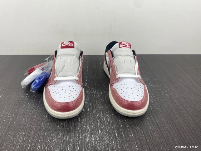 Cheap ROOM OG 'RED 1 LOW BLACK' TROPHY AIR X JORDAN FN0432-017 0805